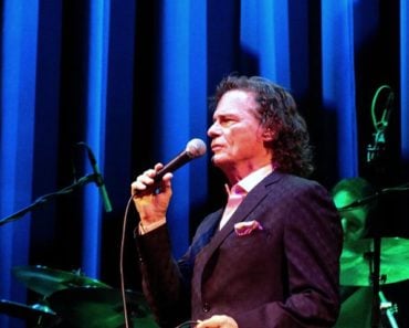 Top 10 B. J. Thomas Songs Top 10 B. J. Thomas Songs