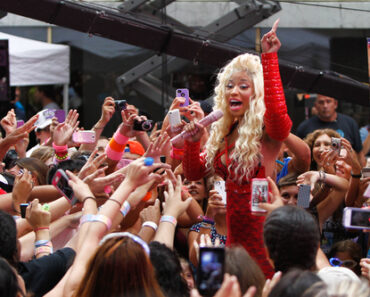 Top 10 Nicki Minaj Songs Top 10 Nicki Minaj Songs