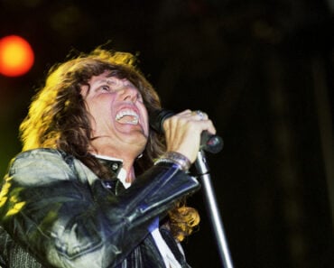 20 Acts That MTV Made Super Famous 20 Acts That MTV Made Super Famous