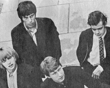 10 Cool Cover Versions Of The Yardirds’ “Shape Of Things” 10 Cool Cover Versions Of The Yardirds’ “Shape Of Things”