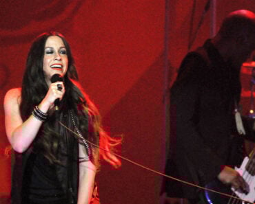 10 Best Covers Of Alanis Morissette Songs 10 Best Covers Of Alanis Morissette Songs
