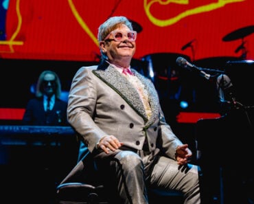 A Look At Elton John’s Christmas Songs A Look At Elton John’s Christmas Songs