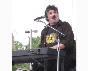 Complete List Of Burton Cummings Albums And Discography Complete List Of Burton Cummings Albums And Discography
