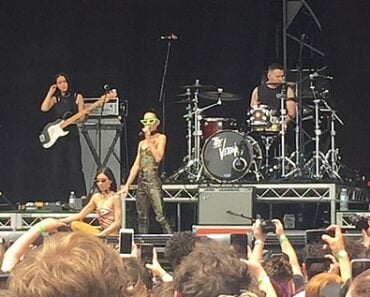 Complete List Of The Veronicas Albums And Discography Complete List Of The Veronicas Albums And Discography