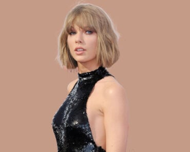 10 Saddest Taylor Swift Songs 10 Saddest Taylor Swift Songs