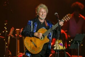 Classic Rock's Best Studio Songs Between 10 And 20 Minutes Long