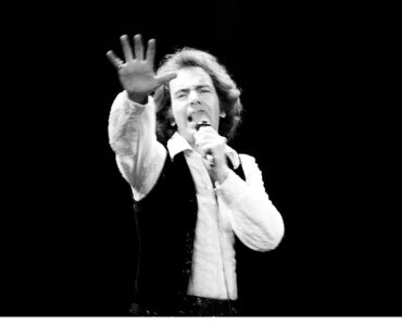 10 Songs About Loneliness Without Lonely Or Alone In The Title 10 Songs About Loneliness Without Lonely Or Alone In The Title