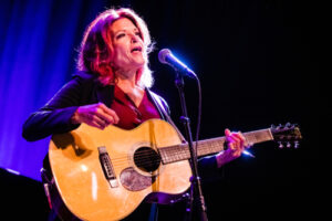 Rosanne Cash Albums