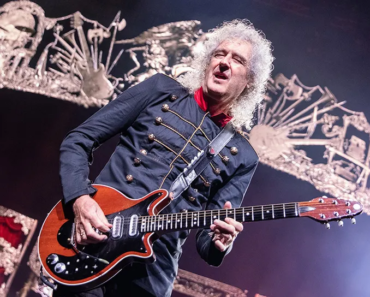 Brian May of Queen: The ClassicRockHistory.com Interview Brian May of Queen: The ClassicRockHistory.com Interview