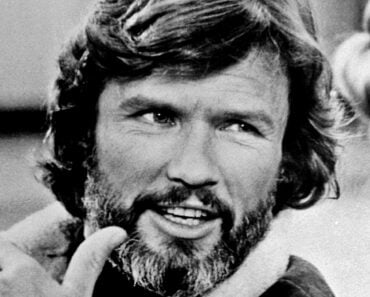 Kristofferson’s ‘Sunday Mornin’ Comin’ Down’  Birth of a Legacy Kristofferson’s ‘Sunday Mornin’ Comin’ Down’  Birth of a Legacy