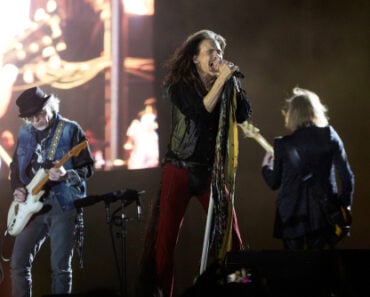 10 Best Songs With The Word ‘Walk’ In The Title 10 Best Songs With The Word ‘Walk’ In The Title