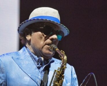 10 Best Rock Songs With The Word “Go” In The Title 10 Best Rock Songs With The Word “Go” In The Title