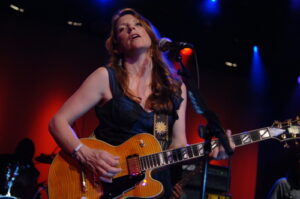 10 Best Songs With The Word 'Wait' In The Title