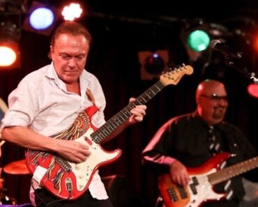 Ten 1970s Songs Rock Fans Are Embarrassed To Say They Loved Ten 1970s Songs Rock Fans Are Embarrassed To Say They Loved