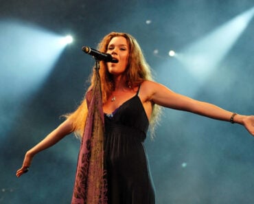 25 Best Looking Female Rock And Pop Singers Of All Time 25 Best Looking Female Rock And Pop Singers Of All Time