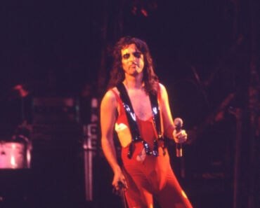 Ten 70s Songs That May Remind You Of Your First Love Ten 70s Songs That May Remind You Of Your First Love