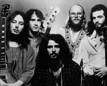 Gary Green of Gentle Giant: The ClassicRockHistory.com Interview Gary Green of Gentle Giant: The ClassicRockHistory.com Interview