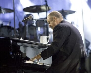 HBO’s “Billy Joel: And So It Goes” Lifts the Curtain On His Life And Legacy HBO’s “Billy Joel: And So It Goes” Lifts the Curtain On His Life And Legacy