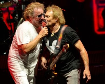 Sammy Hagar To Release “The Residency” Live Album In October Sammy Hagar To Release “The Residency” Live Album In October