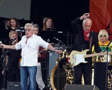 10 Best Rock Songs With The Word ‘Water’ In The Title 10 Best Rock Songs With The Word ‘Water’ In The Title