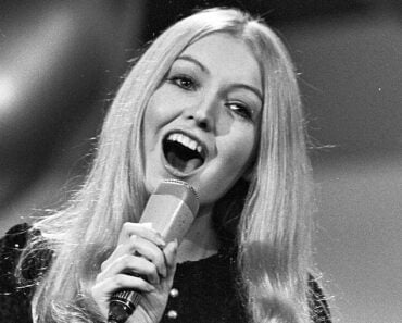 Top 10 Mary Hopkin Songs Top 10 Mary Hopkin Songs