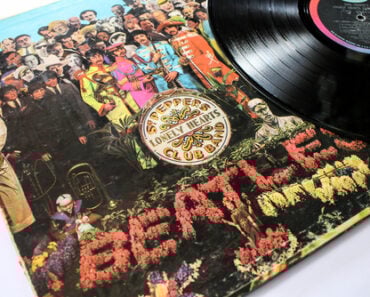 10 Of Our Favorite ‘1960s Rock Album Covers 10 Of Our Favorite ‘1960s Rock Album Covers