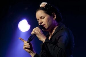 10 Best 10,000 Maniacs Songs