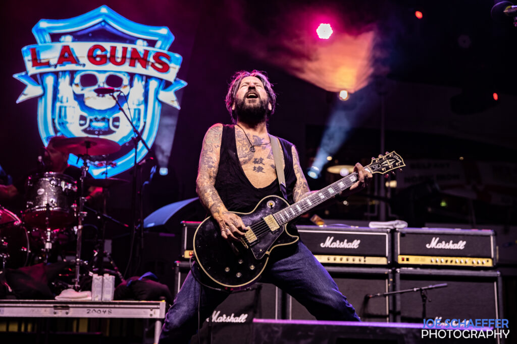 Tracii Guns of L.A. Guns: The ClassicRockHistory.com Interview ...