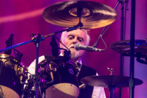 10 Best Roger Taylor Opening Drum Beats
