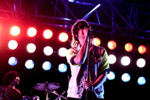 10 Best 2000's Debut Singles In Rock Music