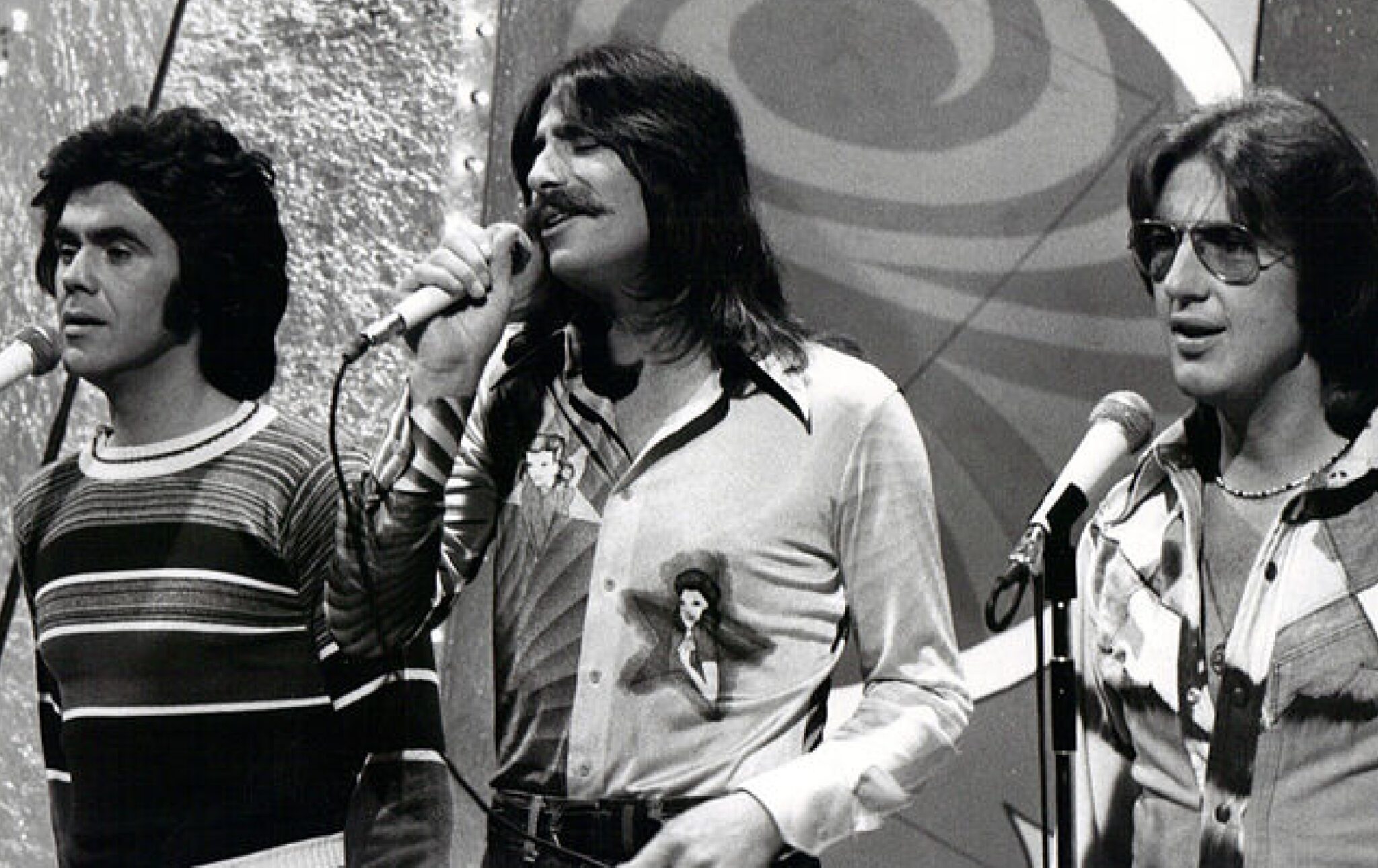 20 Best Songs That Make You Feel Good - ClassicRockHistory.com