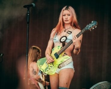 10 Wet Leg Songs We Can’t Stop Listening To