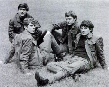 Top 10 Swinging Blue Jeans Songs