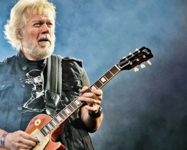 Randy Bachman Interview On The Guess Who vs The Who Randy Bachman Interview On The Guess Who vs The Who